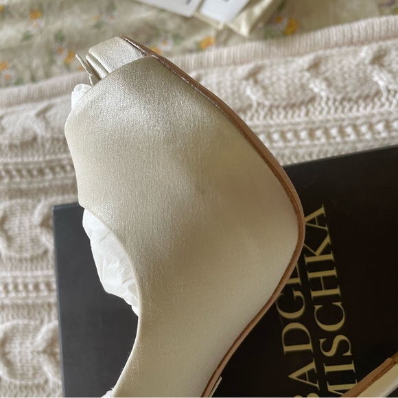 Badgley Mischka Kiara Embellished Peep-toe Pump - Picture 4 of 8